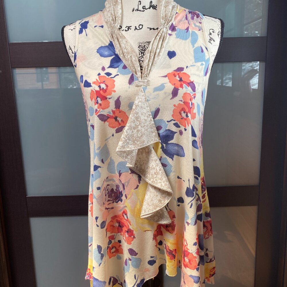 Anthropologie Made in San Francisco sleeveless floral top - Size S
